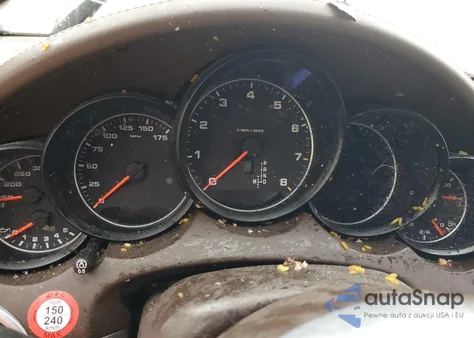 2017 Porsche Cayenne z USA, uszkodzony, nr VIN WP1AA2A22HKA84964